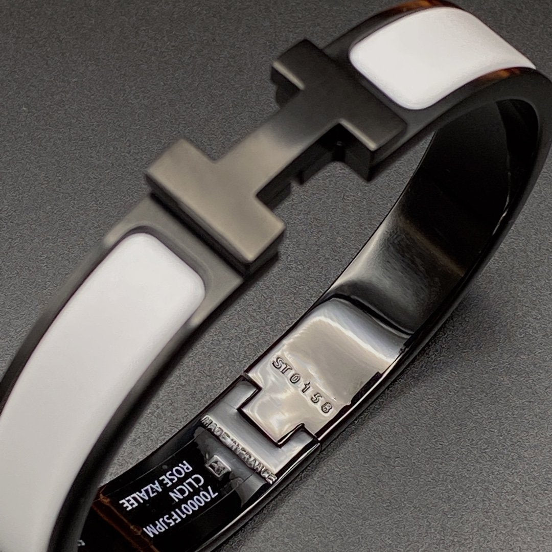 ¡®AuraJewelry¡¯H BRACELET 12MM BLACK WHITE CERAMIC