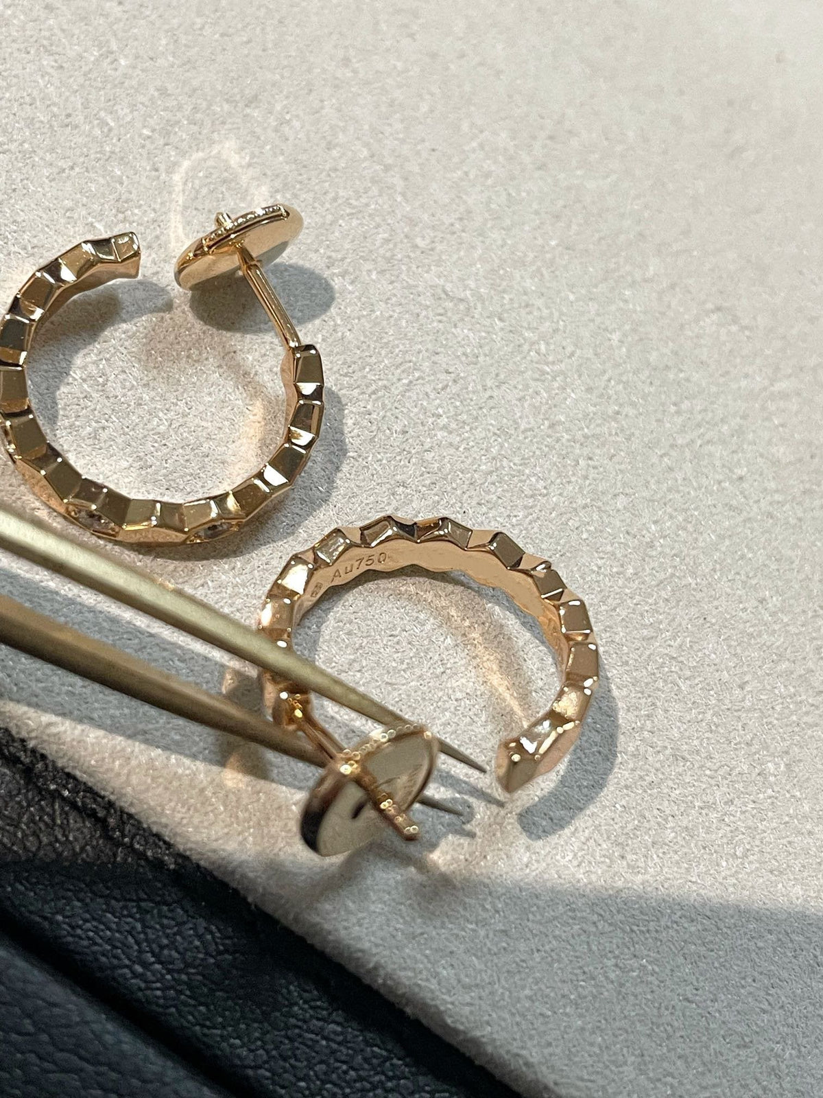 AuraJewelry「BEE LOVE」ピアス ゴールド ダイヤモンド