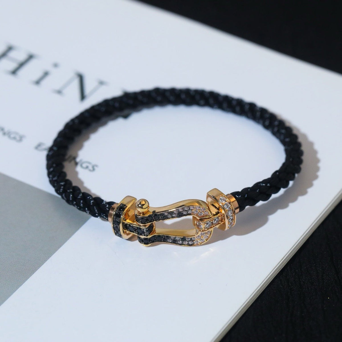 ¡®AuraJewelry¡¯FORCE LARGE HORSESHOE BLACK WHITE DIAMOND BRACELET ROSE GOLD