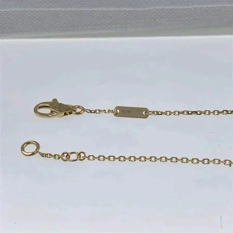 AuraJewelry『CLOVER CARNELIAN SINGLE FLOWER BRACELET』