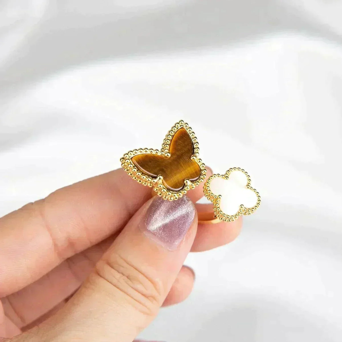 「AuraJewelry」LUCKY BETWEEN THE FINGER RING