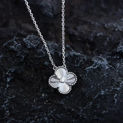 AuraJewelry®クローバー15MMダイヤモンドレーザーネックレスシルバー
