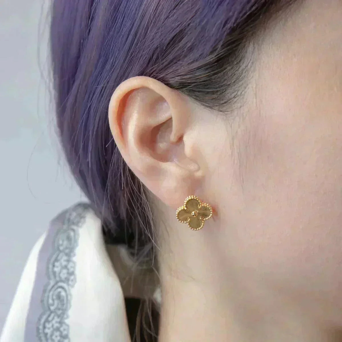 AuraJewelry CLOVER MEDIUM 1 MOTIFS LASER EARRINGS