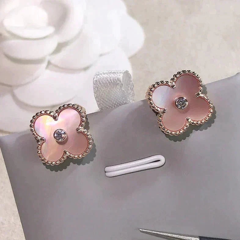 ¡®AuraJewelry¡¯CLOVER MEDIUM 1 MOTIFS  PINK MOP DIAMOND EARRINGS
