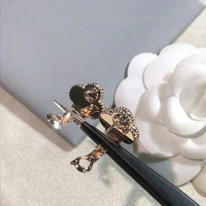 ¡®AuraJewelry¡¯CLOVER MEDIUM 1 MOTIFS  PINK MOP DIAMOND EARRINGS
