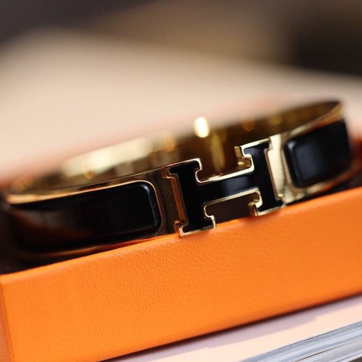 ¡®AuraJewelry¡¯H BRACELET 12MM GOLD