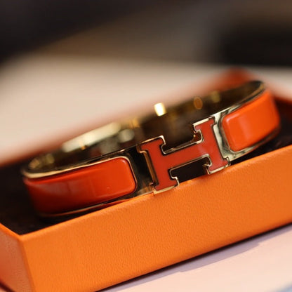 ¡®AuraJewelry¡¯H BRACELET 12MM GOLD