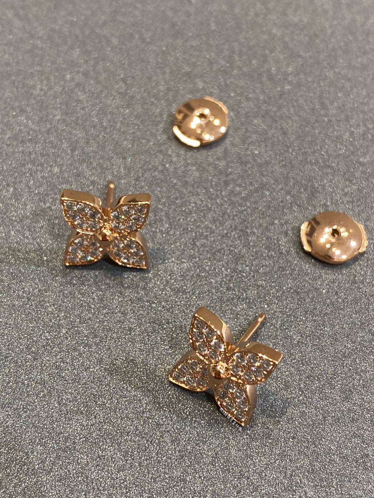 ¡®AuraJewelry¡¯STAR DIAMOND EARRINGS