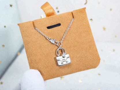 ¡®AuraJewelry¡¯AMULETTE PEDANT SILVER NECKLACE