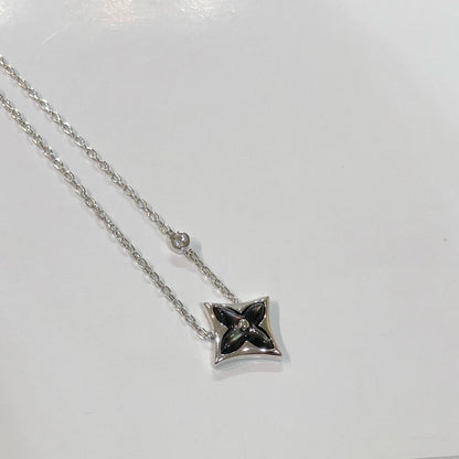 ¡®AuraJewelry¡¯STAR BLACK MOP NECKLACE