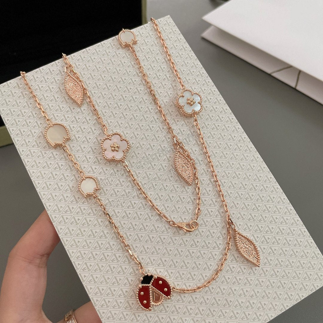 ¡®AuraJewelry¡¯LUCKY SPRING 15 MOTIFS ROSE GOLD NECKLACE