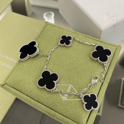 ¡®AuraJewelry¡¯CLOVER 5 MOTIFS SIVLER ONYX BRACELET