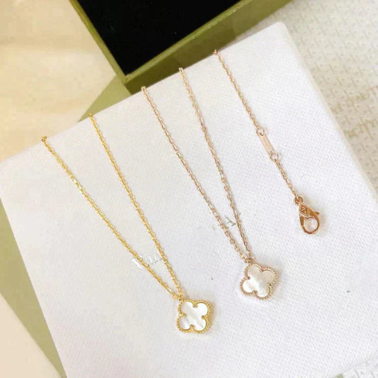 ¡®AuraJewelry¡¯CLOVER MINI 9.5MM WHITE MOTHER-OF-PEARL NECKLACE