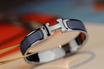 ¡®AuraJewelry¡¯H BRACELET 12MM BLUE GRAY