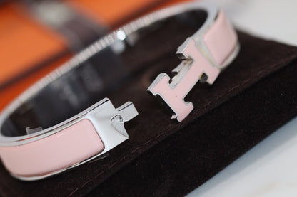¡®AuraJewelry¡¯H BRACELET 12MM PINK