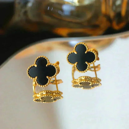 ¡®AuraJewelry¡¯CLOVER MEDIUM 1 MOTIFS  ONYX STUD EARRINGS