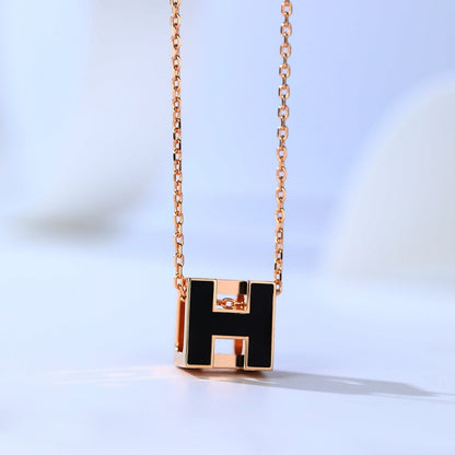 ¡®AuraJewelry¡¯H CAGE PINK GOLD NECKLACE