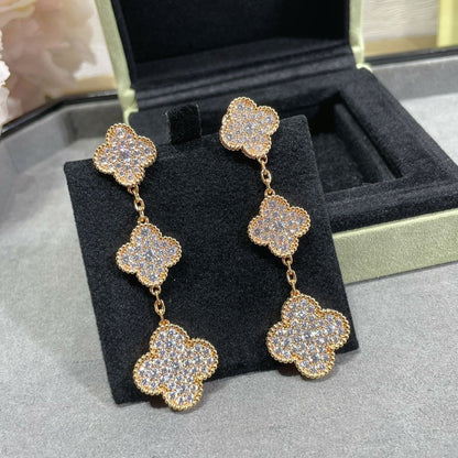 AuraJewelry「クローバー 3モチーフ ダイヤモンド パヴェ ローズゴールド ピアス」