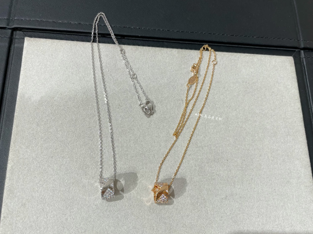 ¡®AuraJewelry¡¯LIENS EVIDENCE DIAMOND PAVED NECKLACE