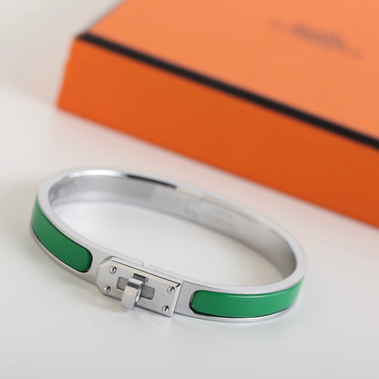 ¡®AuraJewelry¡¯HM KELLY GREEN BRACELET
