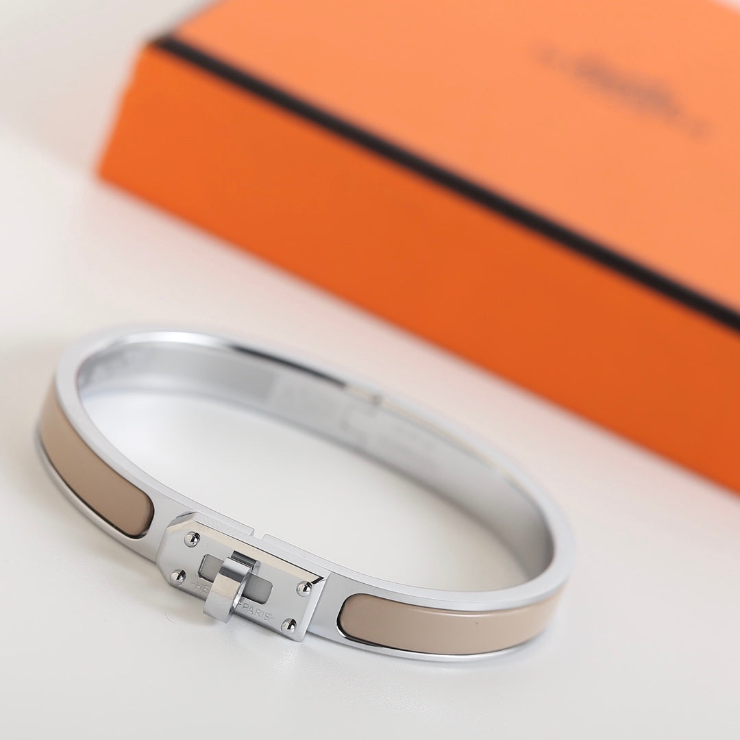 AuraJewelry HM KELLY GREY ブレスレット