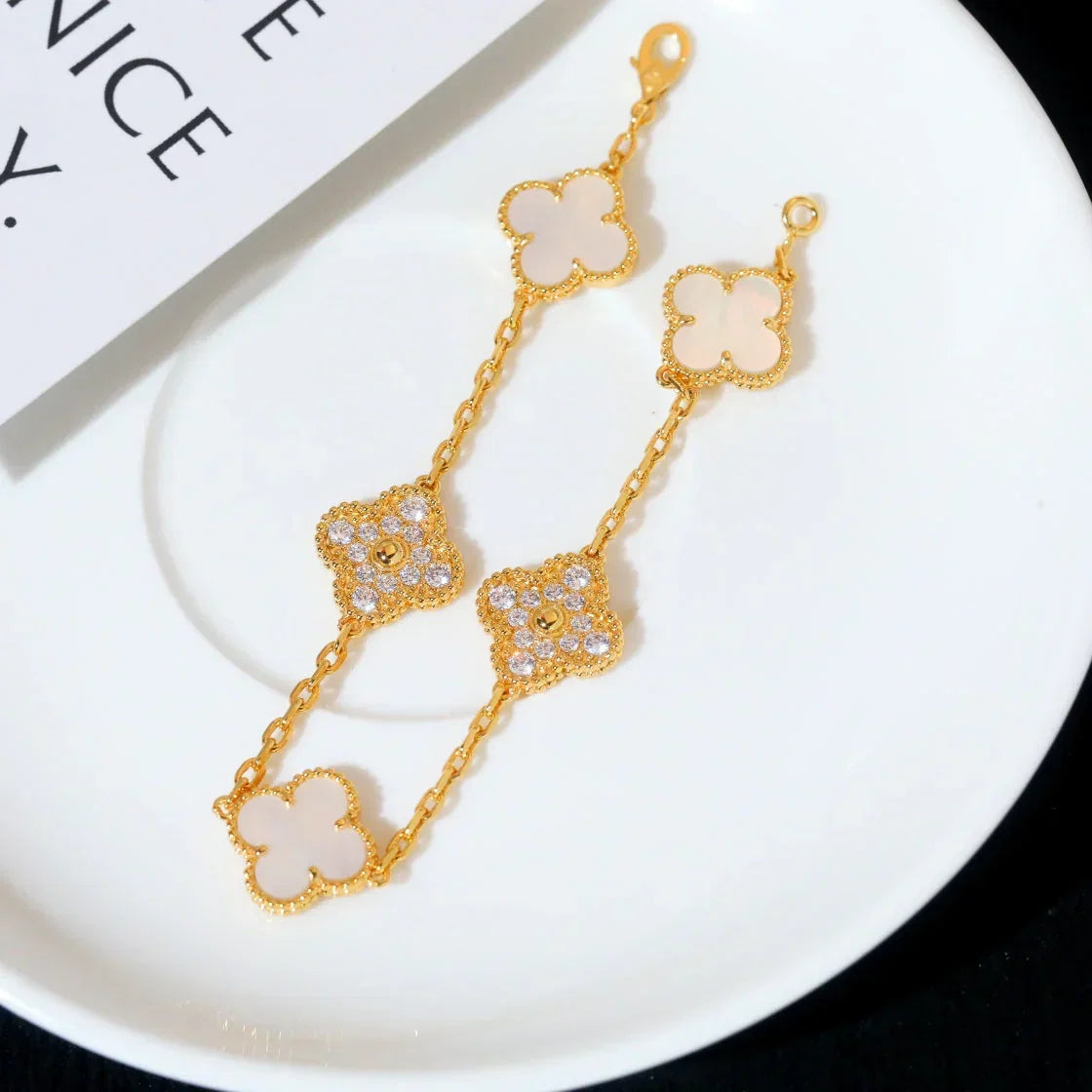 [AuraJewelry]新作 クローバーホワイトパールMOP 5モチーフブレスレットコレクション