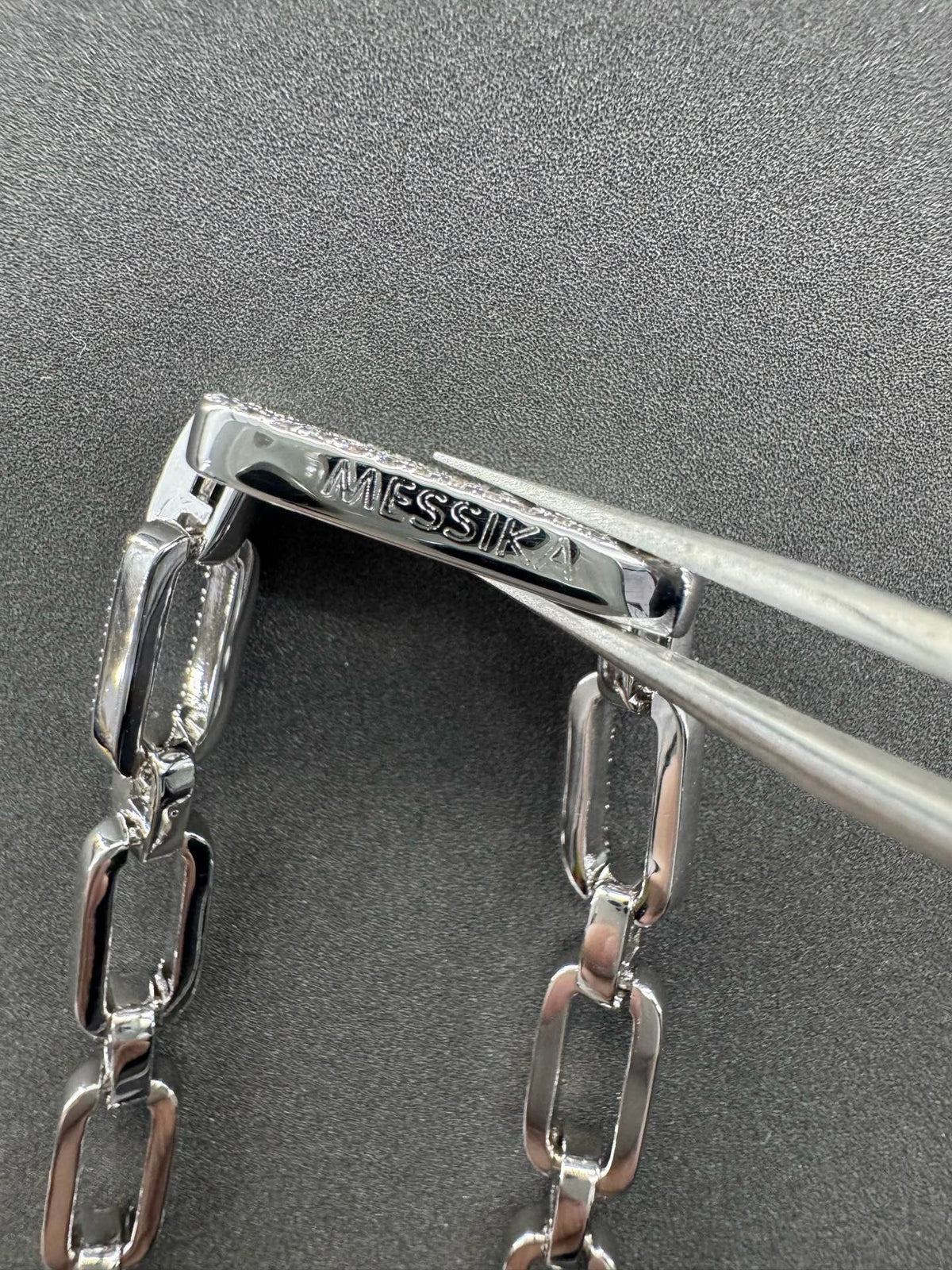 [AuraJewelry] Move Link Pave Diamond Chain Necklace