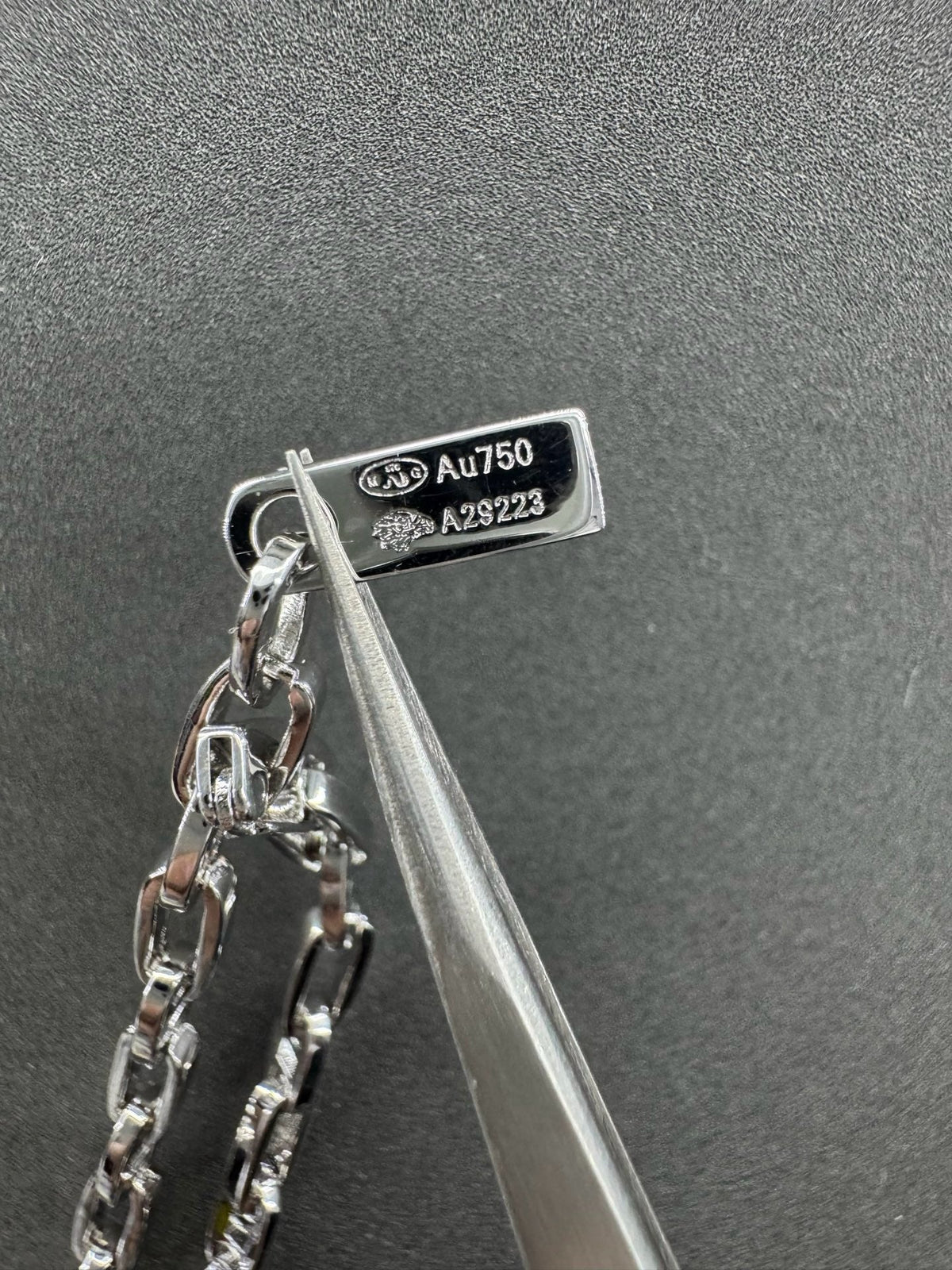[AuraJewelry] Move Link Pave Diamond Chain Necklace