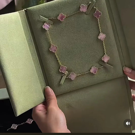 [AuraJewelry] Pink Necklace with Ten Clover Designs