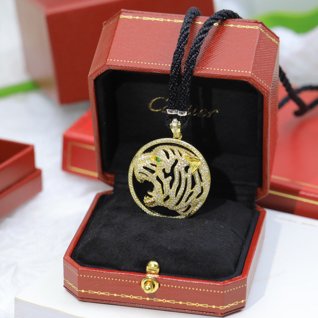 ¡®AuraJewelry¡ Openwork Tiger Cord Pendant Necklace