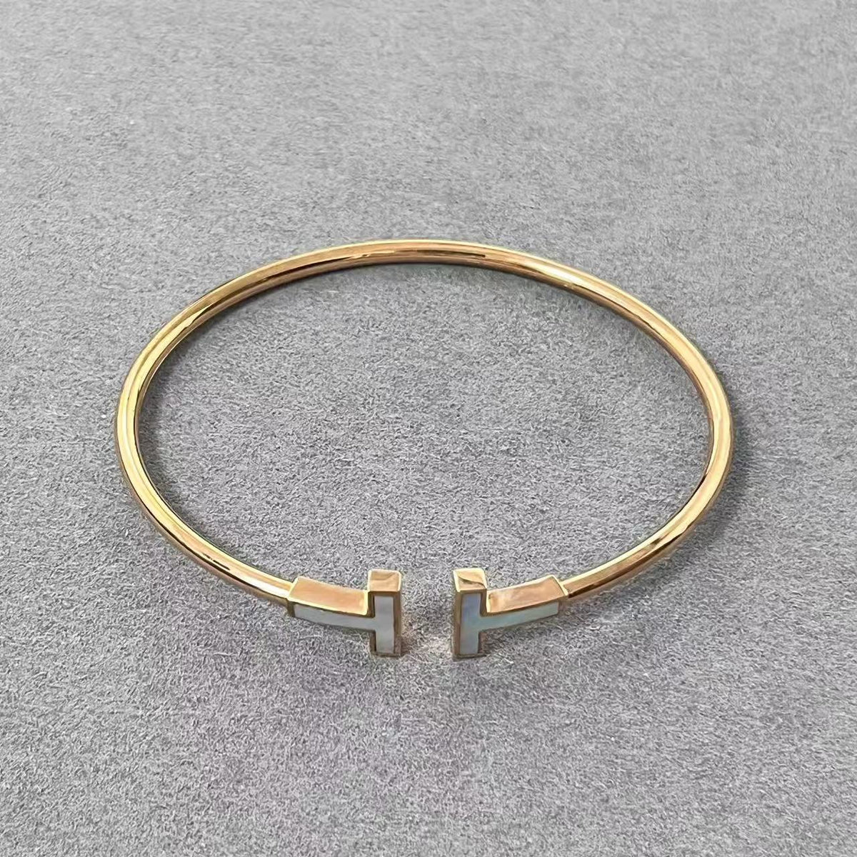 [AuraJewelry] Tハウス ダブルT オープンバングル