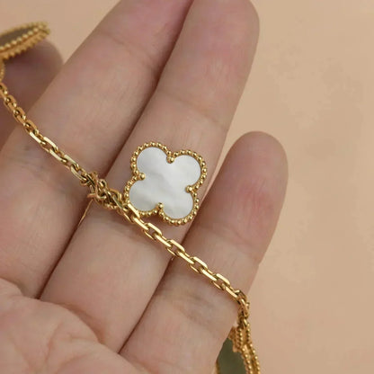 ¡®AuraJewelry¡¯LUCKY SPRING 5 MOTIF GOLD BRACELET