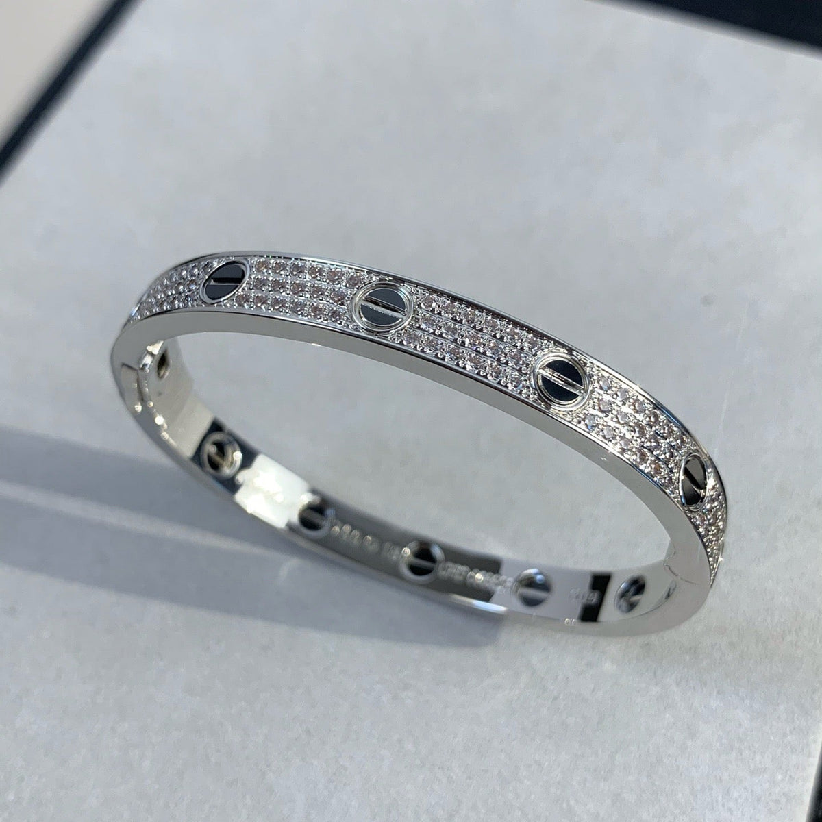 ¡®AuraJewelry¡¯LOVE BRACELET 6.1MM DIAMOND-PAVED CERAMIC