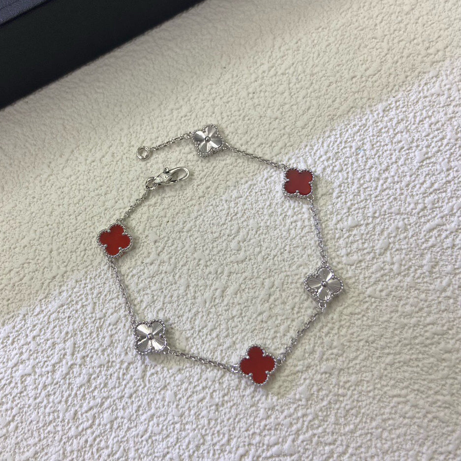 [¡®AuraJewelry¡¯]CLOVER 6 MOTIF RED AGATE LASER BRACELET