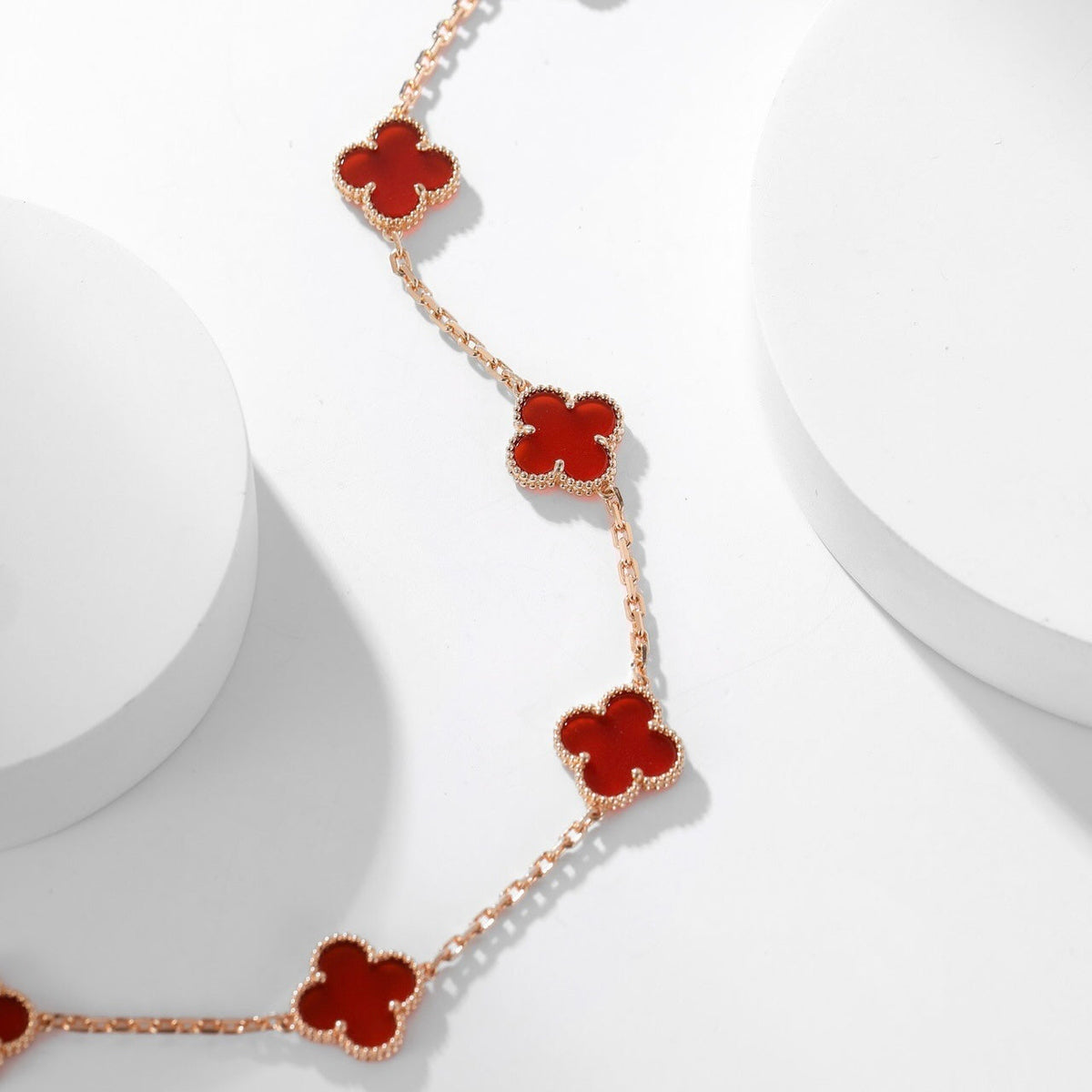 ¡®AuraJewelry¡¯CLOVER 10 MOTIFS CARNELIAN NECKLACE