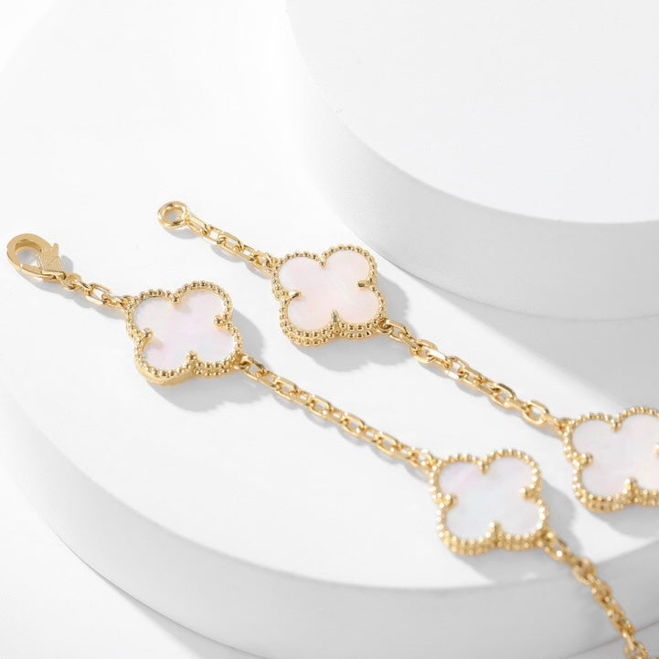 ¡®AuraJewelry¡¯CLOVER 10 MOTIFS WHITE MOTHER OF PEARL NECKLACE