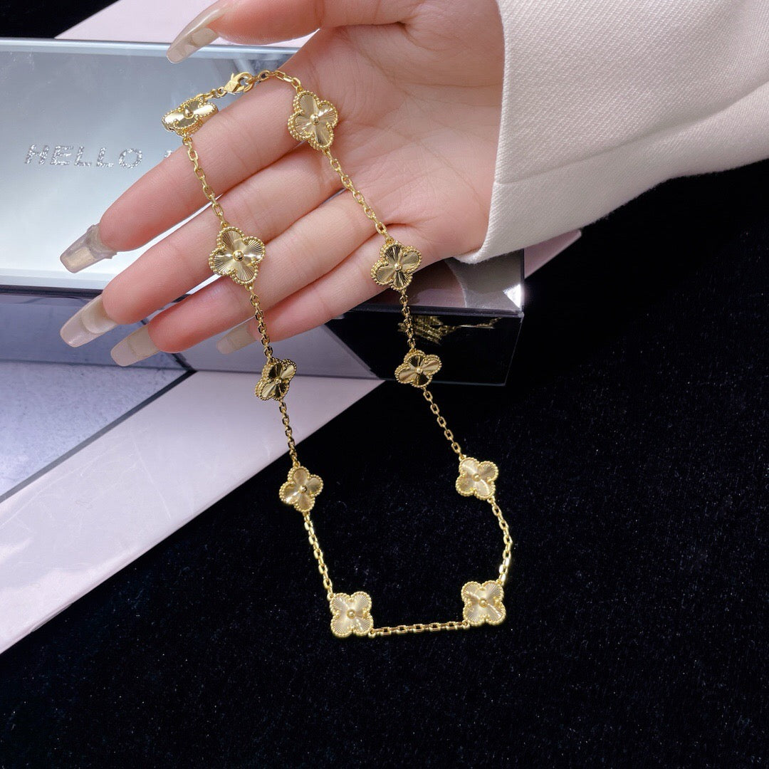¡®AuraJewelry¡¯CLOVER 10 MOTIFS LASER NECKLACE