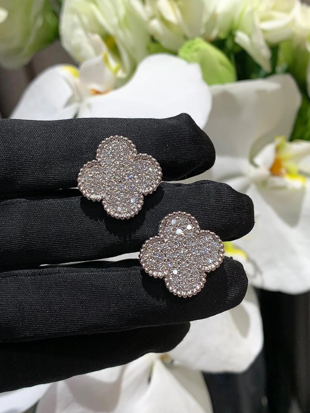 [AuraJewelry] CLOVER 20MM MOTIFS DIAMOND STUD EARRINGS SILVER
