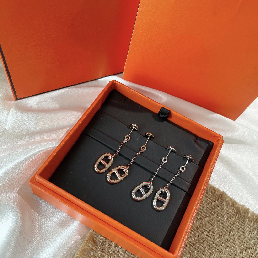 ¡®AuraJewelry¡¯CHAINE TASSEL EARRINGS