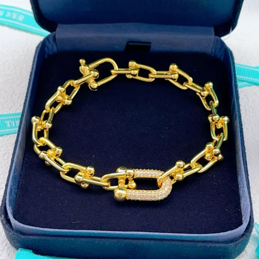 [AuraJewelry] TF HORSESHOE BUCKLE DIAMOND BRACELET