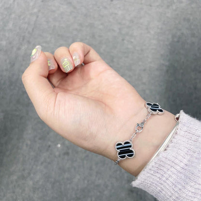 ¡®AuraJewelry¡¯CLOVER 5 MOTIF VEINED ONYX BRACELET SILVER