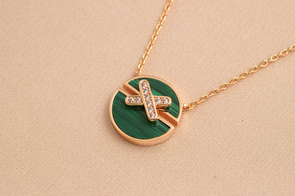 ¡®AuraJewelry¡¯JEUX DE PINK GOLD DIAMOND NECKLACE