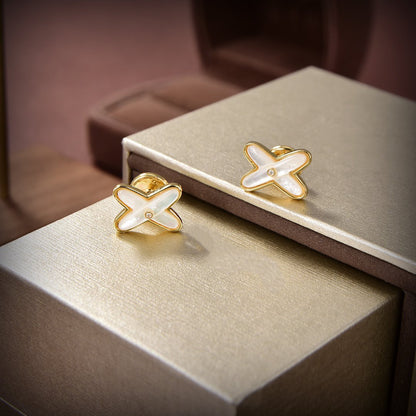 ¡®AuraJewelry¡¯JEUX DE WHITE MOP GOLD DIAMOND EARRINGS