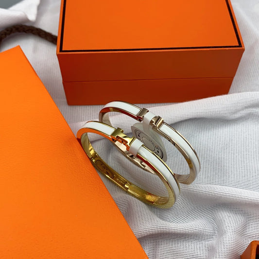 ¡®AuraJewelry¡¯CLASSIC HM CLIC WHITE 8MM ENAMEL BRACELET
