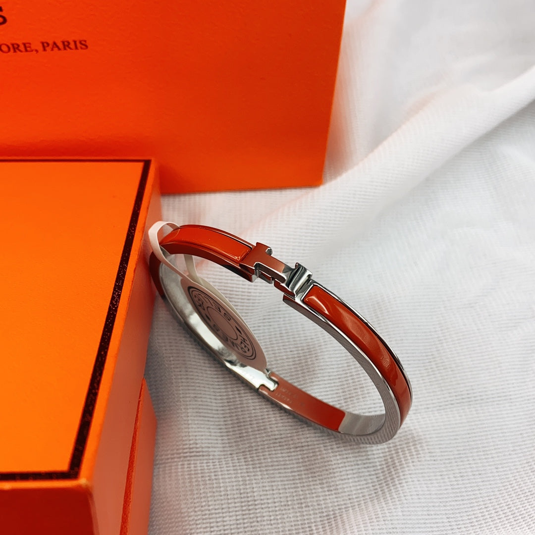 ¡®AuraJewelry¡¯CLASSIC HM CLIC RED 8MM ENAMEL BRACELET