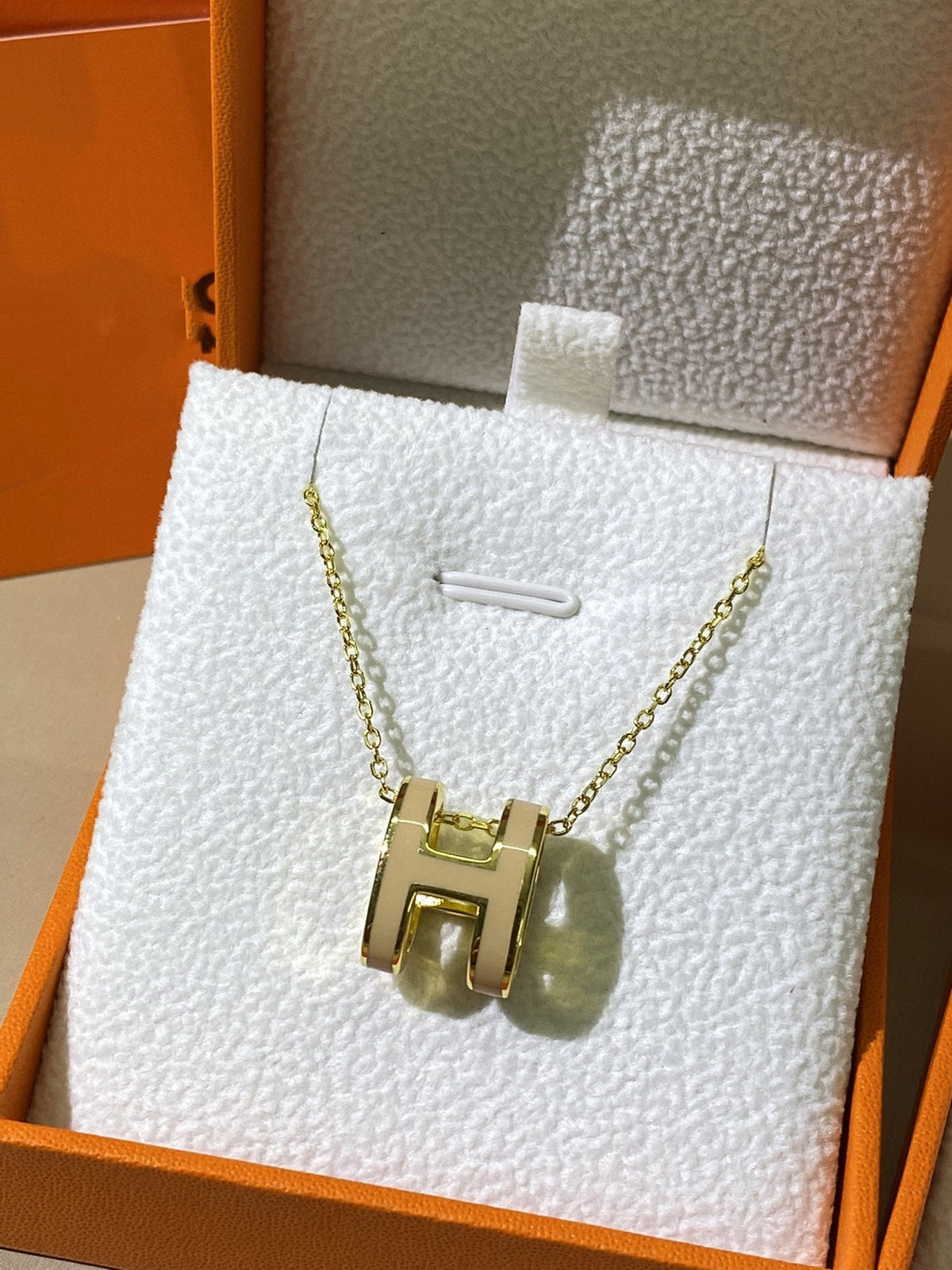 ¡®AuraJewelry¡¯HM CLIC YELLOW ENAMEL GOLD NECKLACE