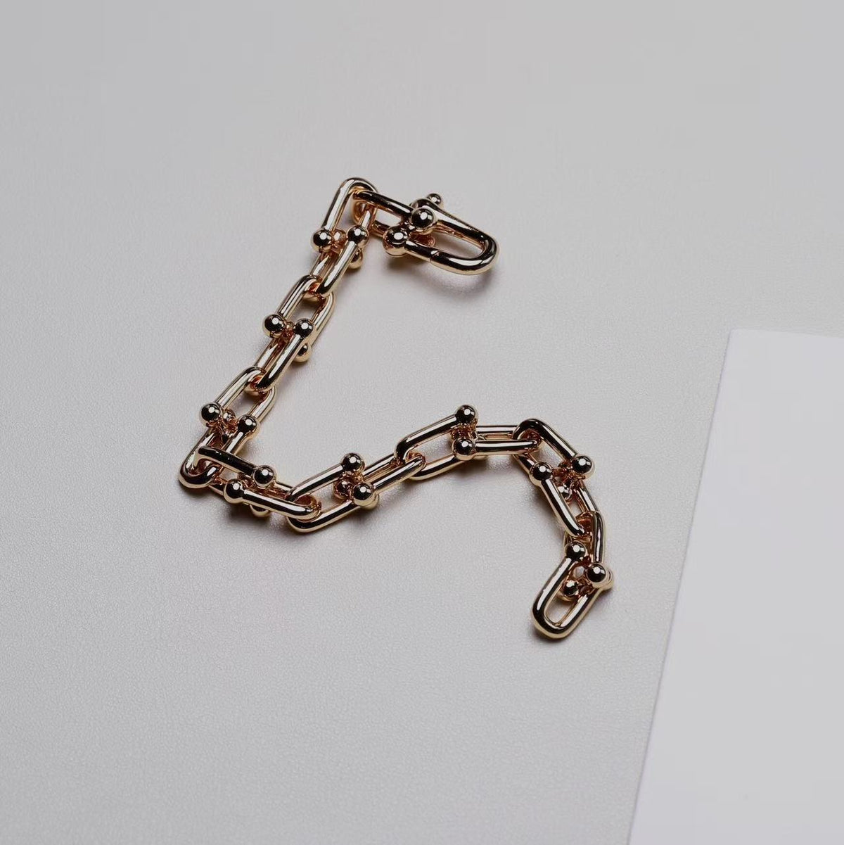 [AuraJewelry] T Brand, bracelet