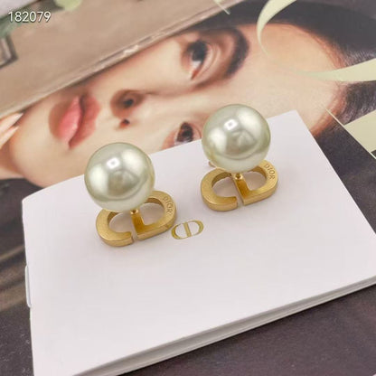 [AuraJewelry]CD Honeycomb Pearl Stud Earrings