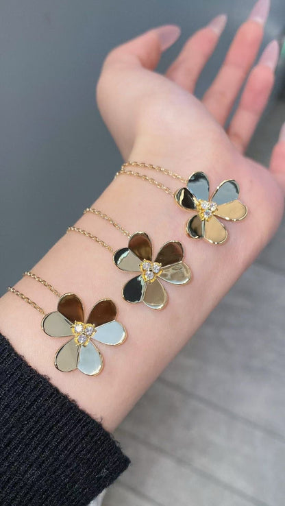 [AuraJewelry]FRIVOLE GOLD FLOWER NECKLACE2
