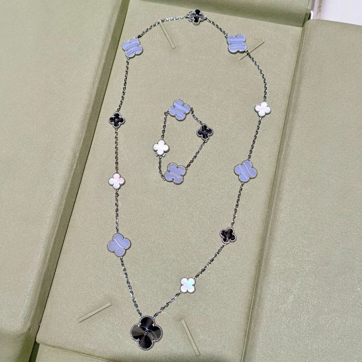 [AuraJewelry]取り外し可能クローバー15(11+4)フラワーシルバーネックレスセット